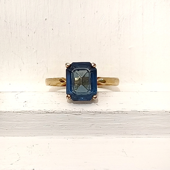 DAC Blue Sapphire and CZ Gold Ring - Picture 4 of 9